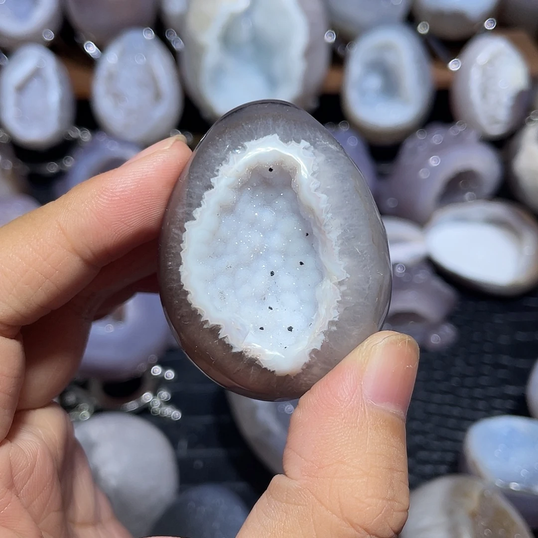 未镶嵌水晶大型摆件（非配饰）
