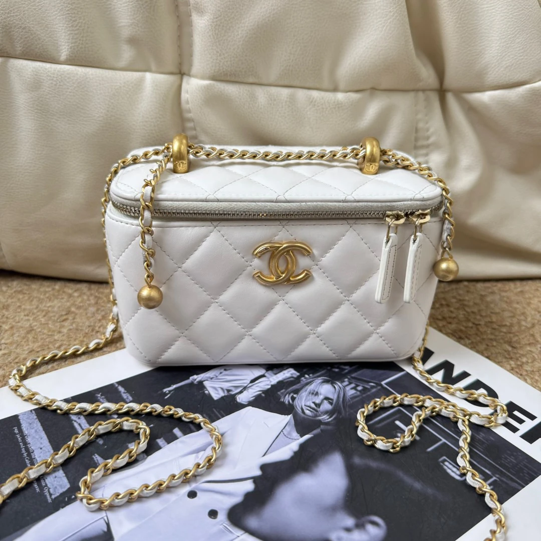 95新 Chanel/香奈儿 白金 羊皮 双金珠化妆盒/632716620