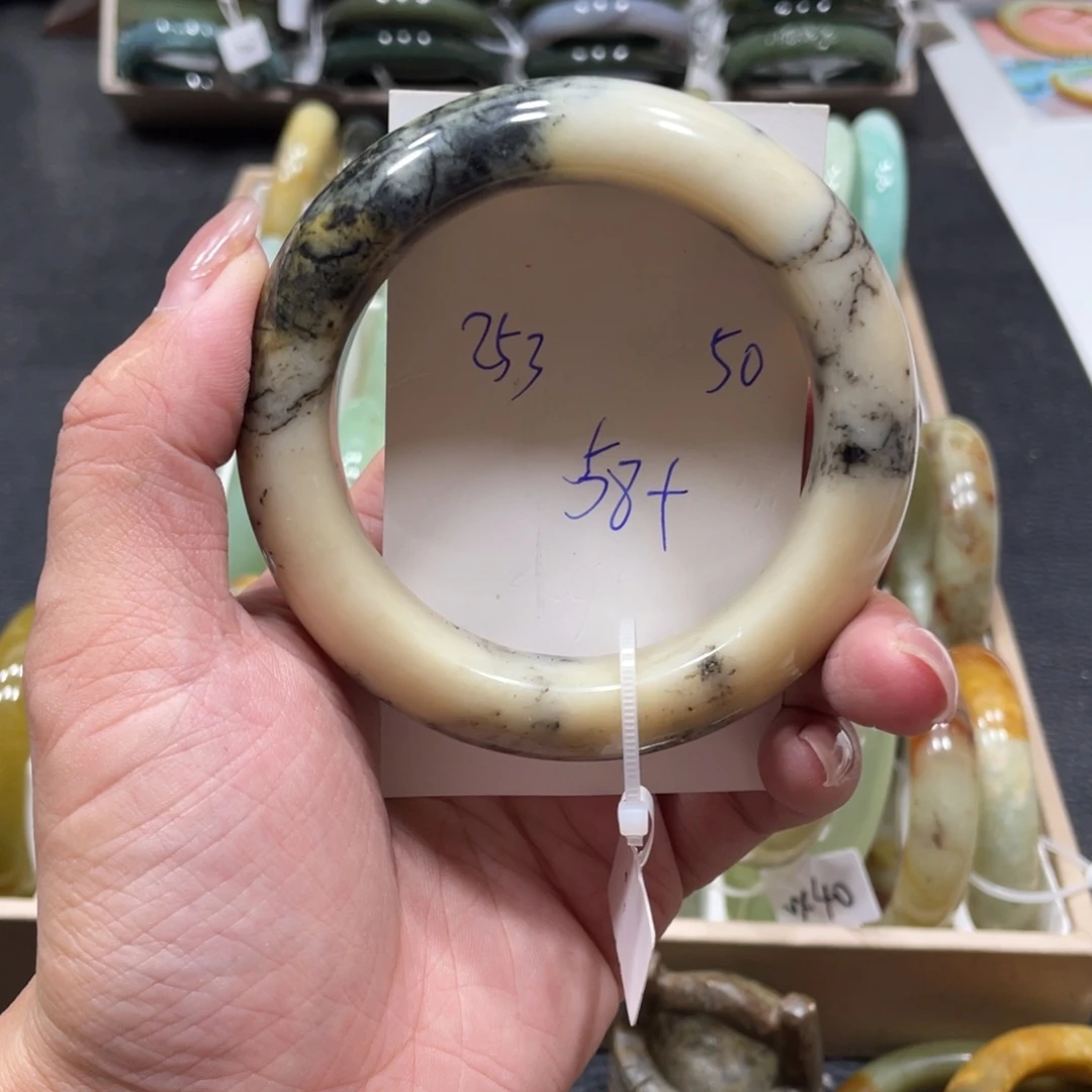 未镶嵌蛇纹石玉手镯