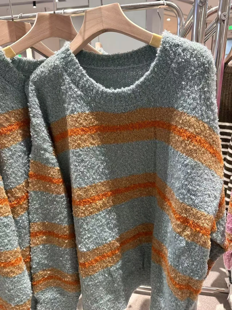 条纹宽松毛衣圆领