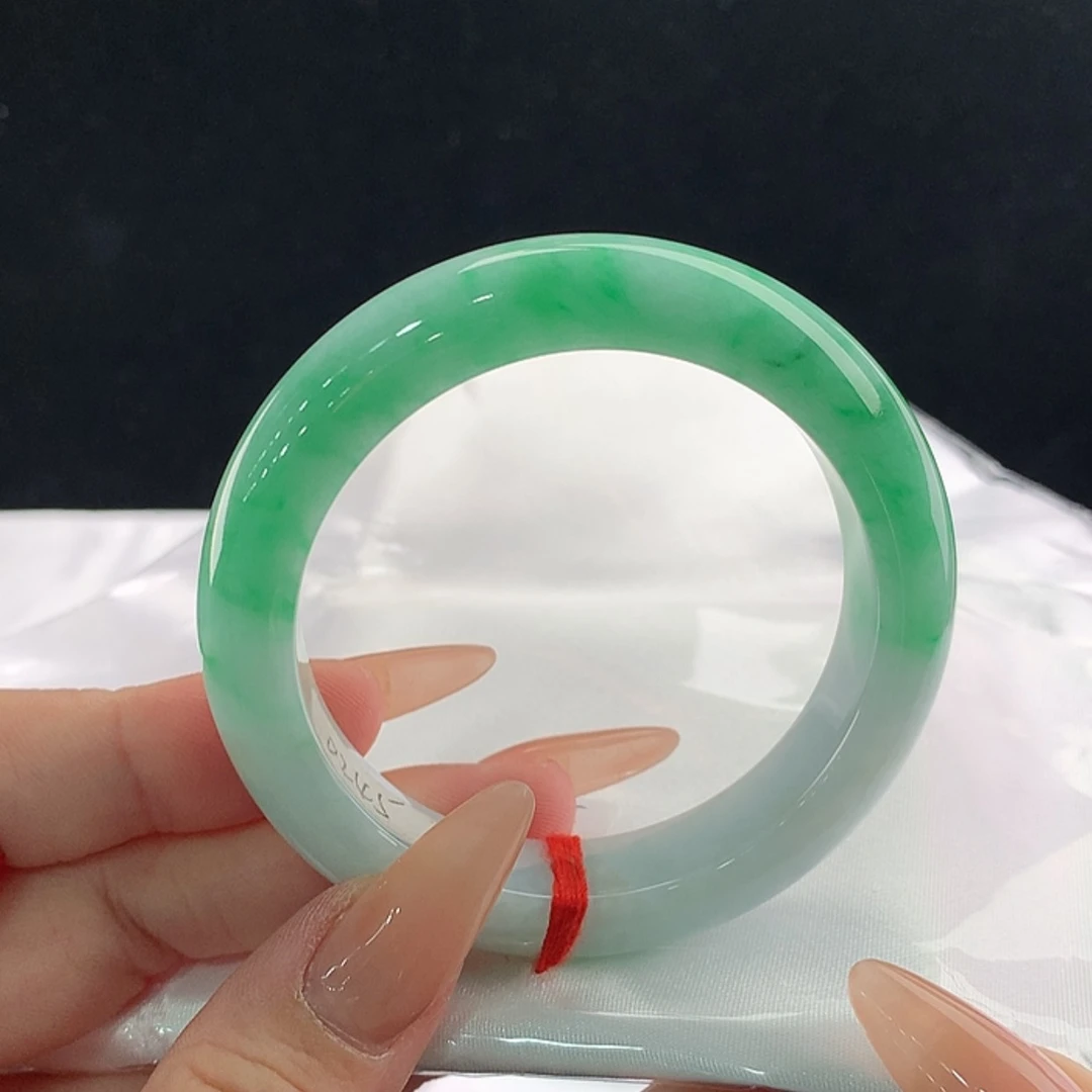 【闪购商品】未镶嵌手镯翡翠51/52