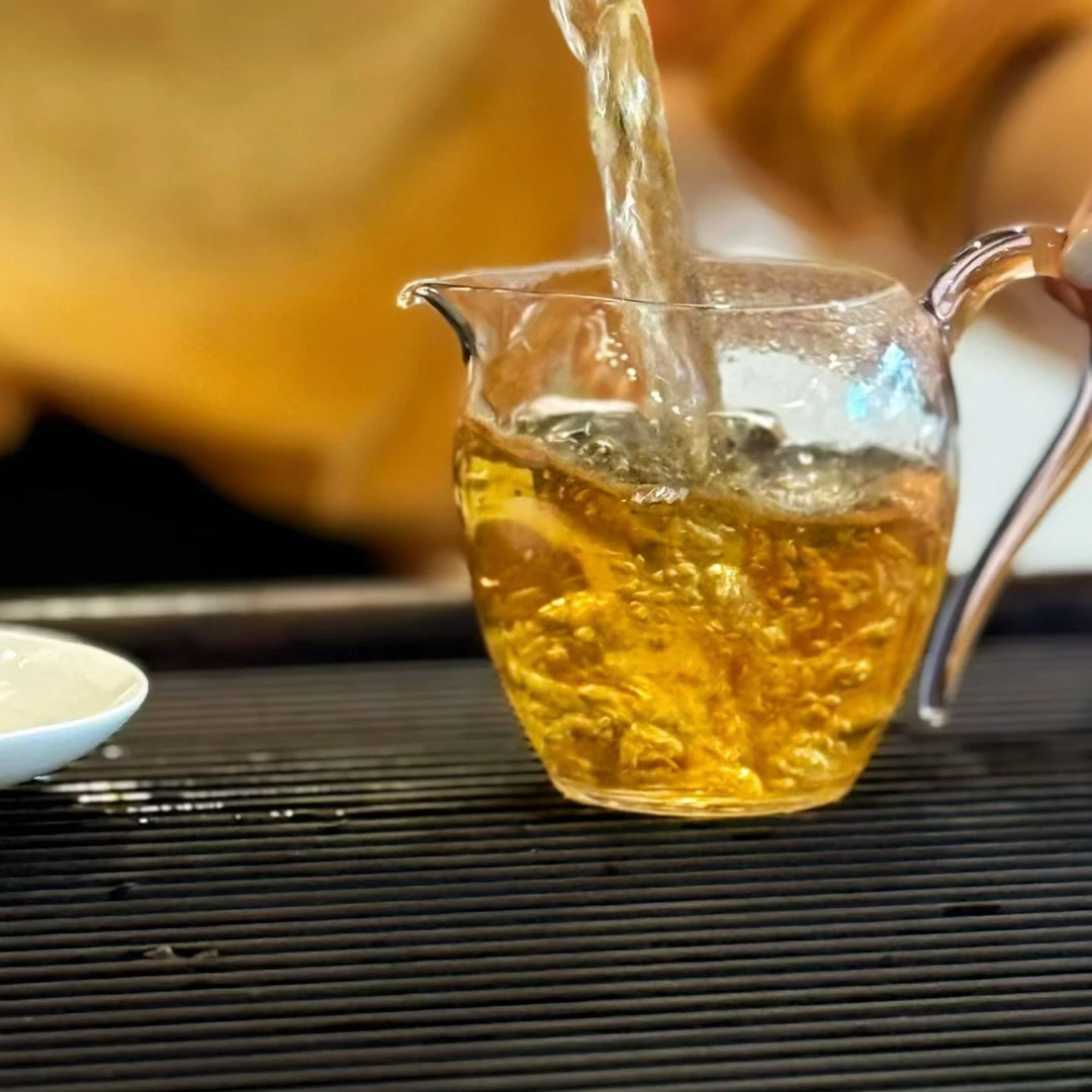 2024年天门山女散茶100克生普