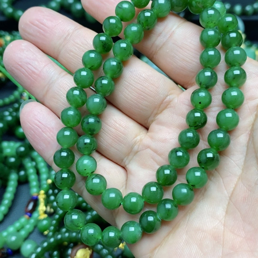 和田玉（碧玉）颈饰未镶嵌