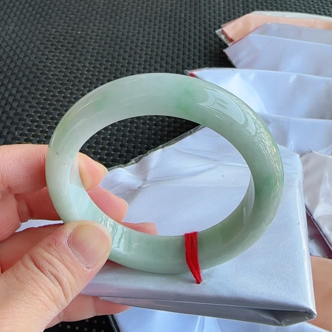 翡翠手镯未镶嵌55.5正圈手镯