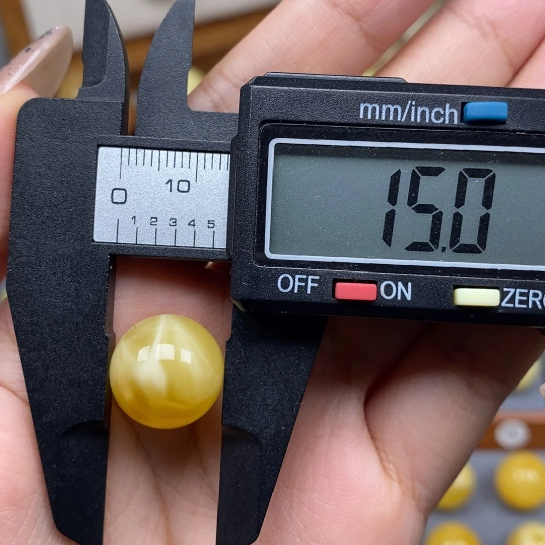 蜜蜡未镶嵌珠宝奇石飞**星