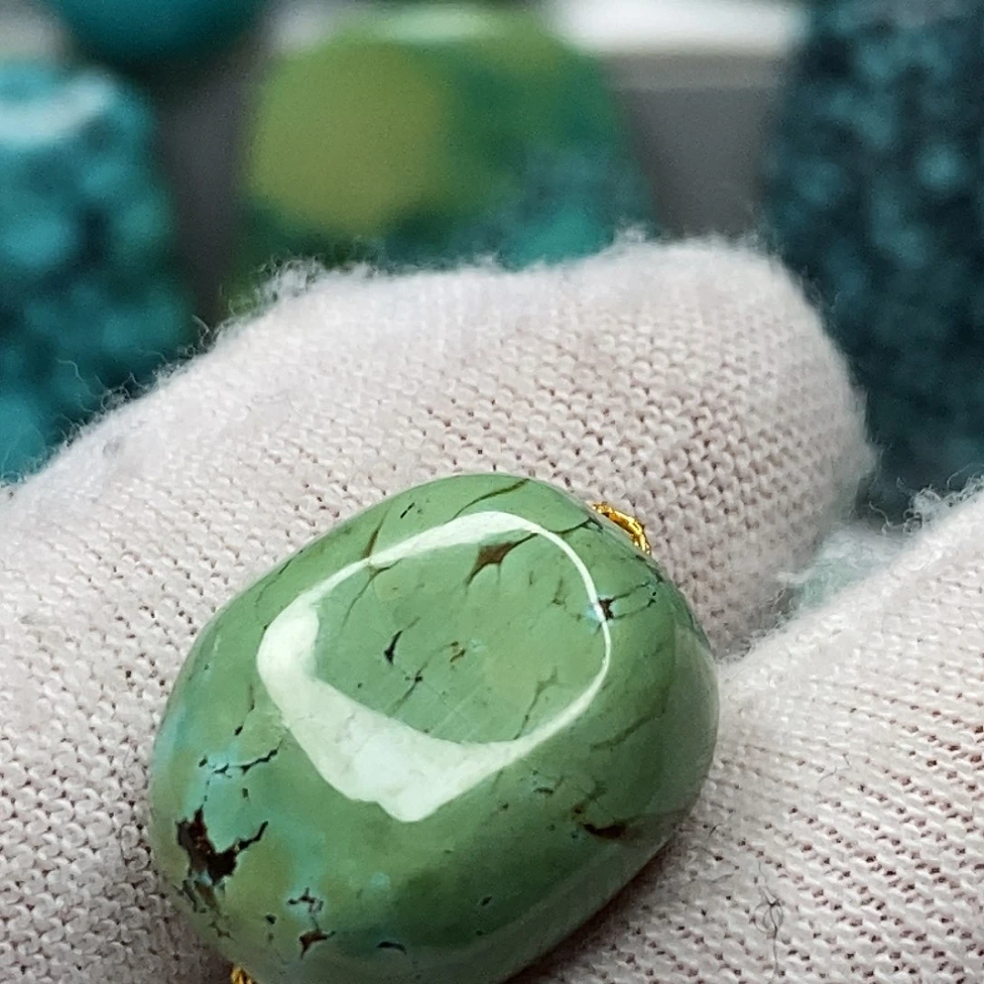 绿松石未镶嵌天然原矿 带武汉地大证书