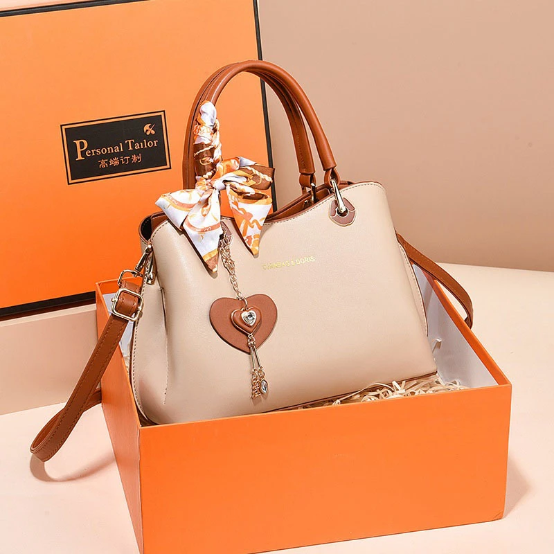 情人节520礼物送老婆妈妈单肩斜挎包女小众轻奢高级感手提托特包