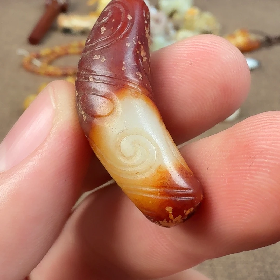 和田玉（糖玉）未镶嵌珠宝奇石