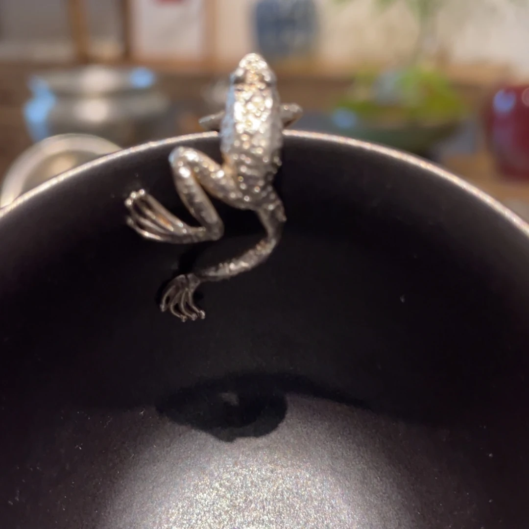 顺丰快递包邮茶空间青蛙杯挂