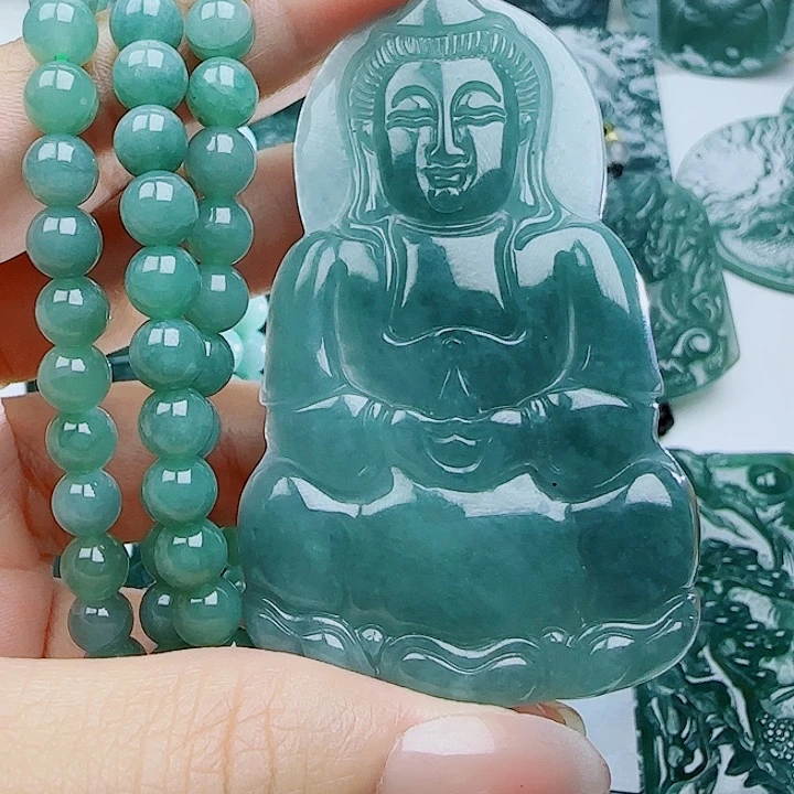 翡翠未镶嵌颈饰多样性发货天然的A货翡翠