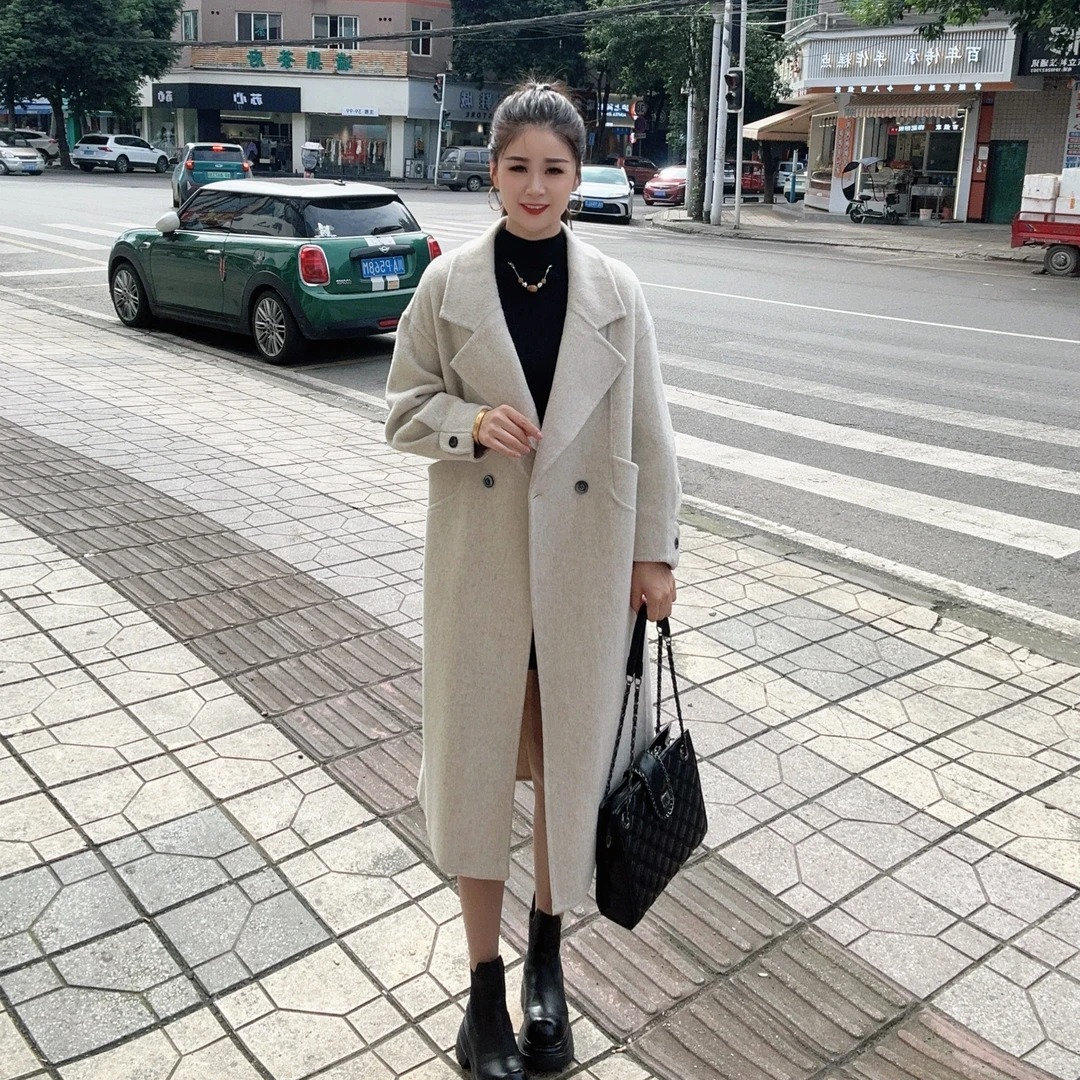 扣子翻领全羊毛长款大衣