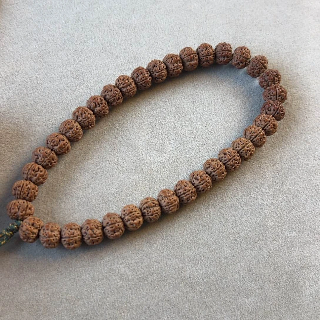 金刚菩提手串凹底梅花手持10