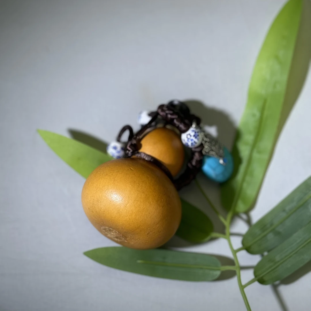 【尚御阁】葫芦手把件带蓝配饰