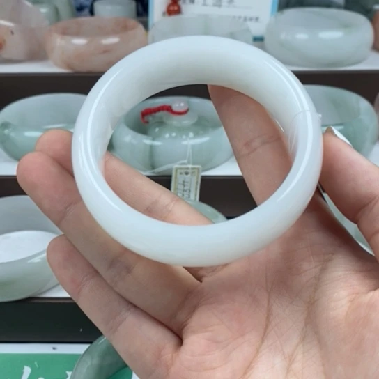 石英质玉（金丝玉）未镶嵌手镯