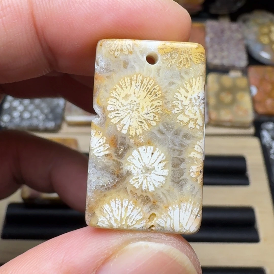 硅化玉未镶嵌纯天然色有机玉石保真色