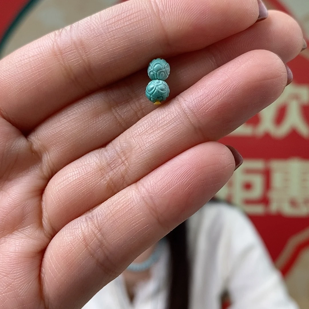 绿松石18K金镶嵌挂件