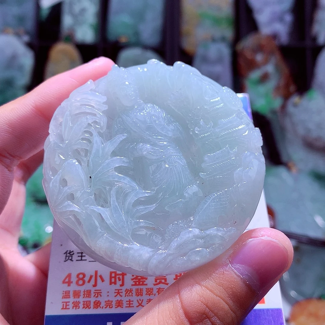 颈饰未镶嵌翡翠天然