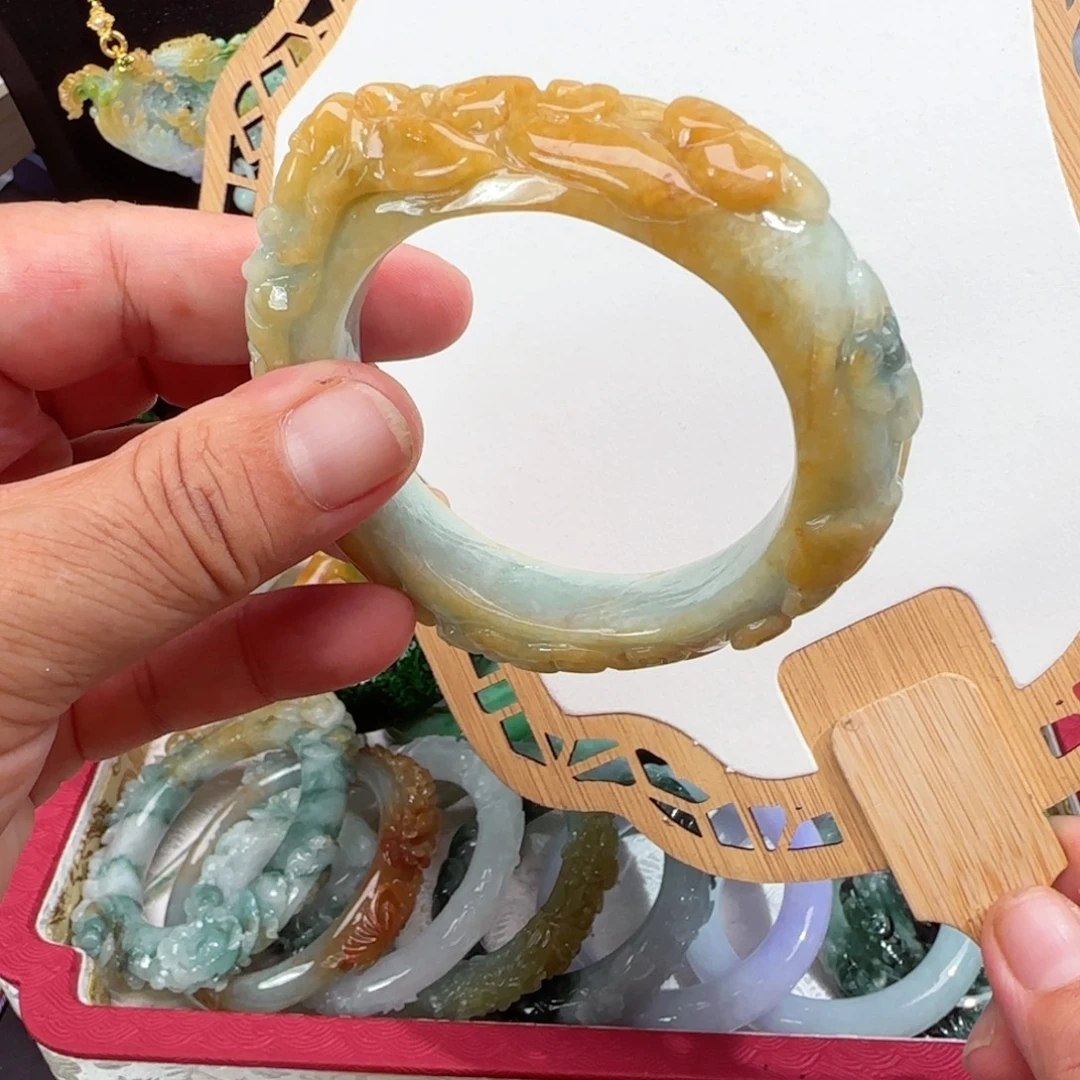 翡翠未镶嵌颈饰仿古55