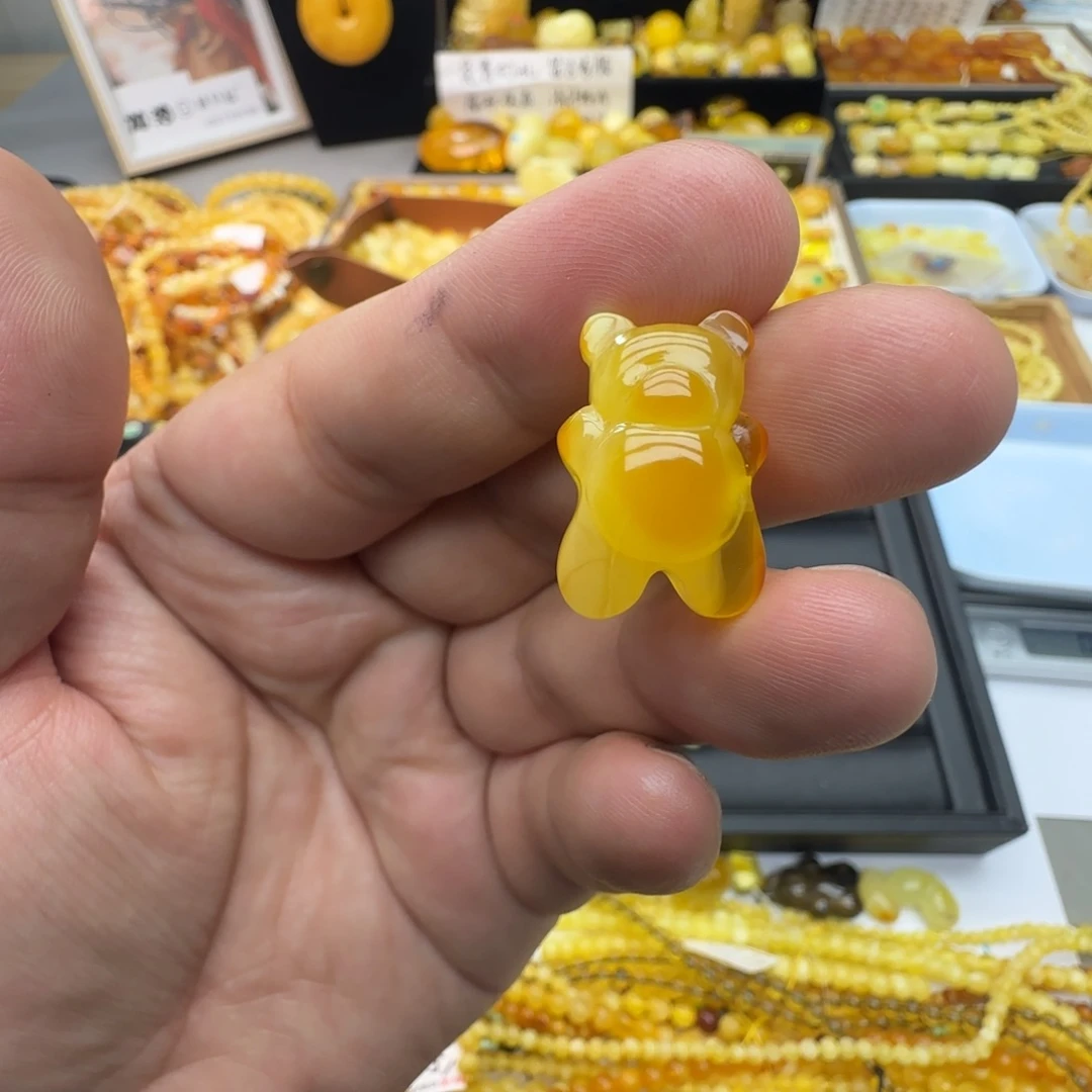 琥珀未镶嵌裸石2克