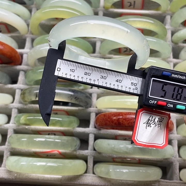 未镶嵌蛇纹石玉手镯22