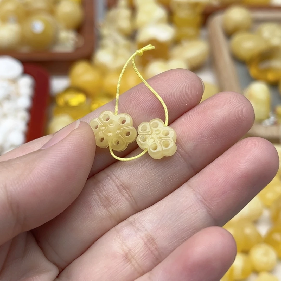 蜜蜡未镶嵌裸石天然