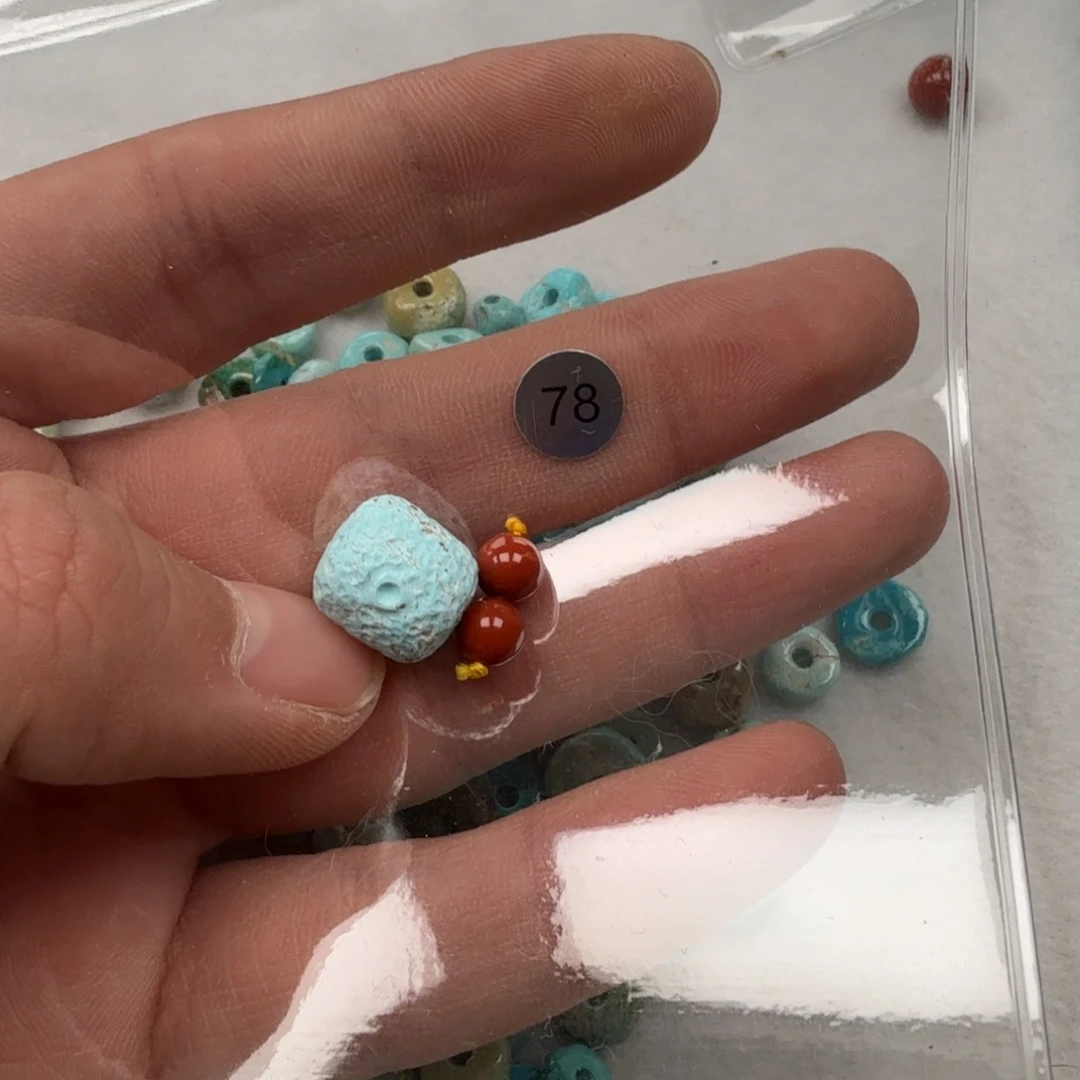 南红玛瑙未镶嵌珠宝奇石