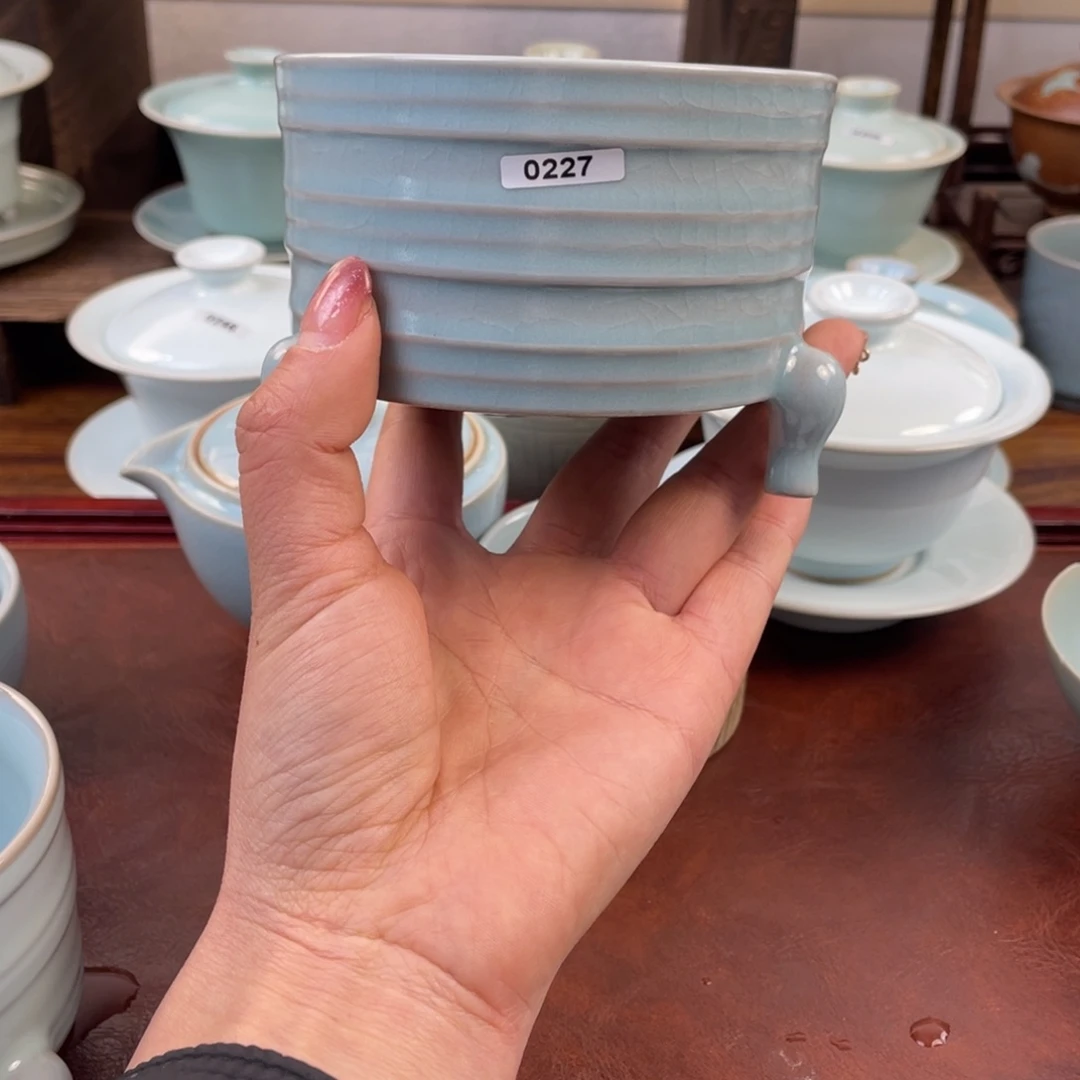 搂*成微瑕0227…………………………m