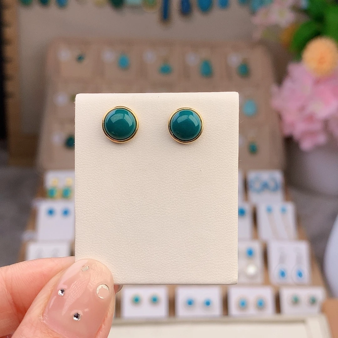 18K金镶嵌绿松石耳饰