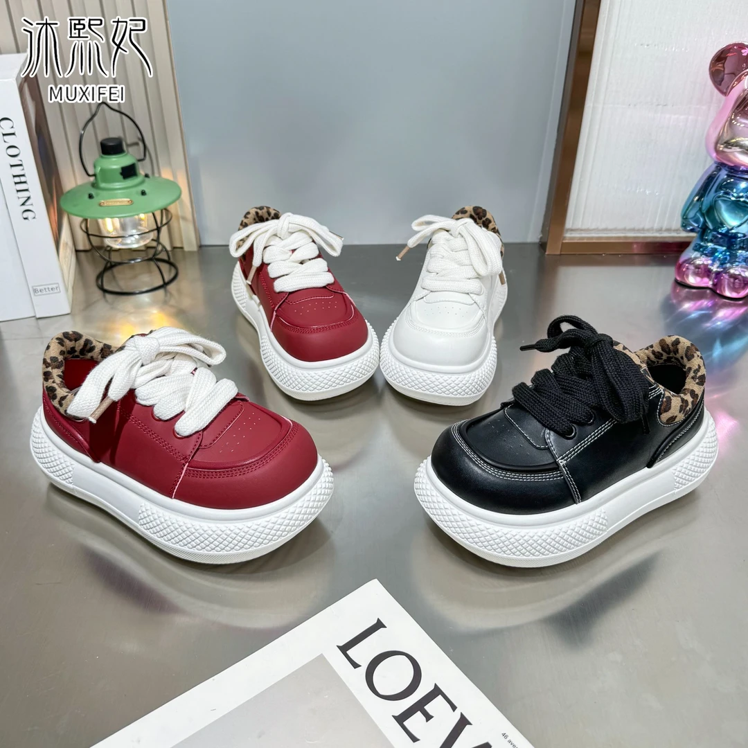 【瑛】时尚休闲鞋女2026季新款韩版百搭厚底增高板鞋低帮跑步运动鞋