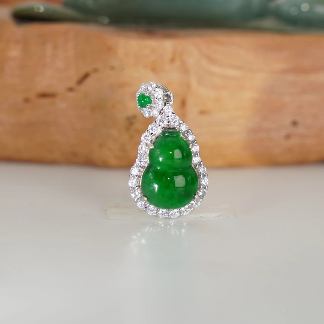 纯天然翡翠a货满绿葫芦吊坠通体s925银镶嵌