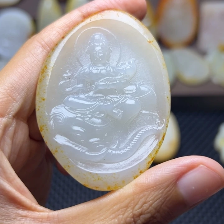 颈饰未镶嵌和田玉