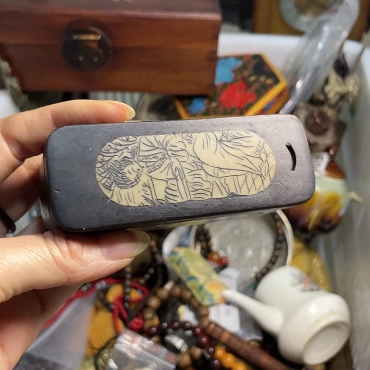 梅***下琉璃手工艺品直播放漏不退不换