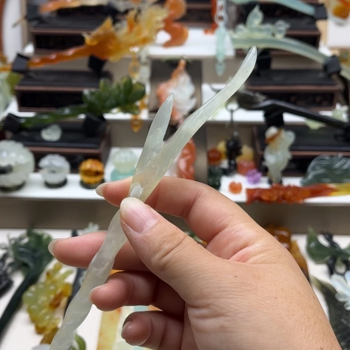 蛇纹石玉未镶嵌岫玉发簪