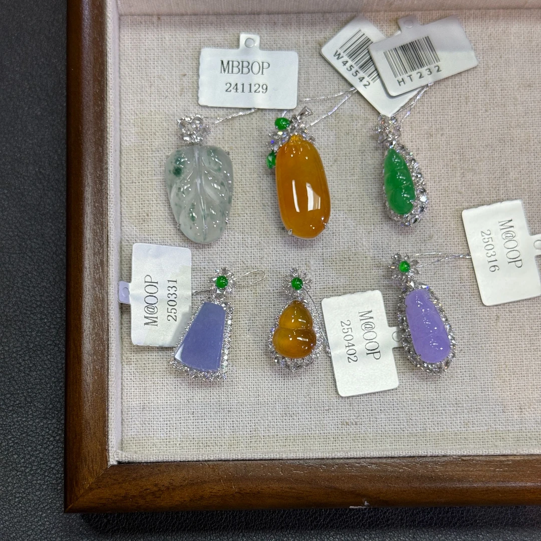 翡翠吊坠1件-18K金-多样性发货只发一件-AC60-JC|CXQ21