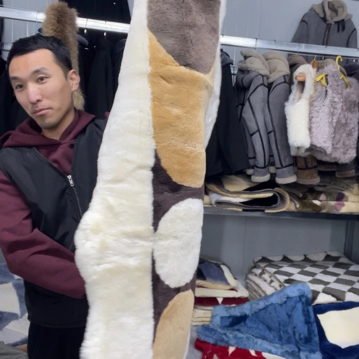 【闪购商品】羊皮毛一体孤**三