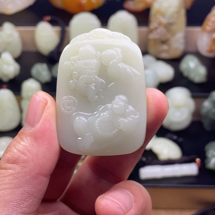 和田玉（糖玉）未镶嵌颈饰