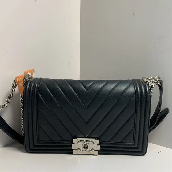 95新 Chanel/香奈儿 jf-230双双 Leboy 中号 黑色 皮革C 22开 V纹