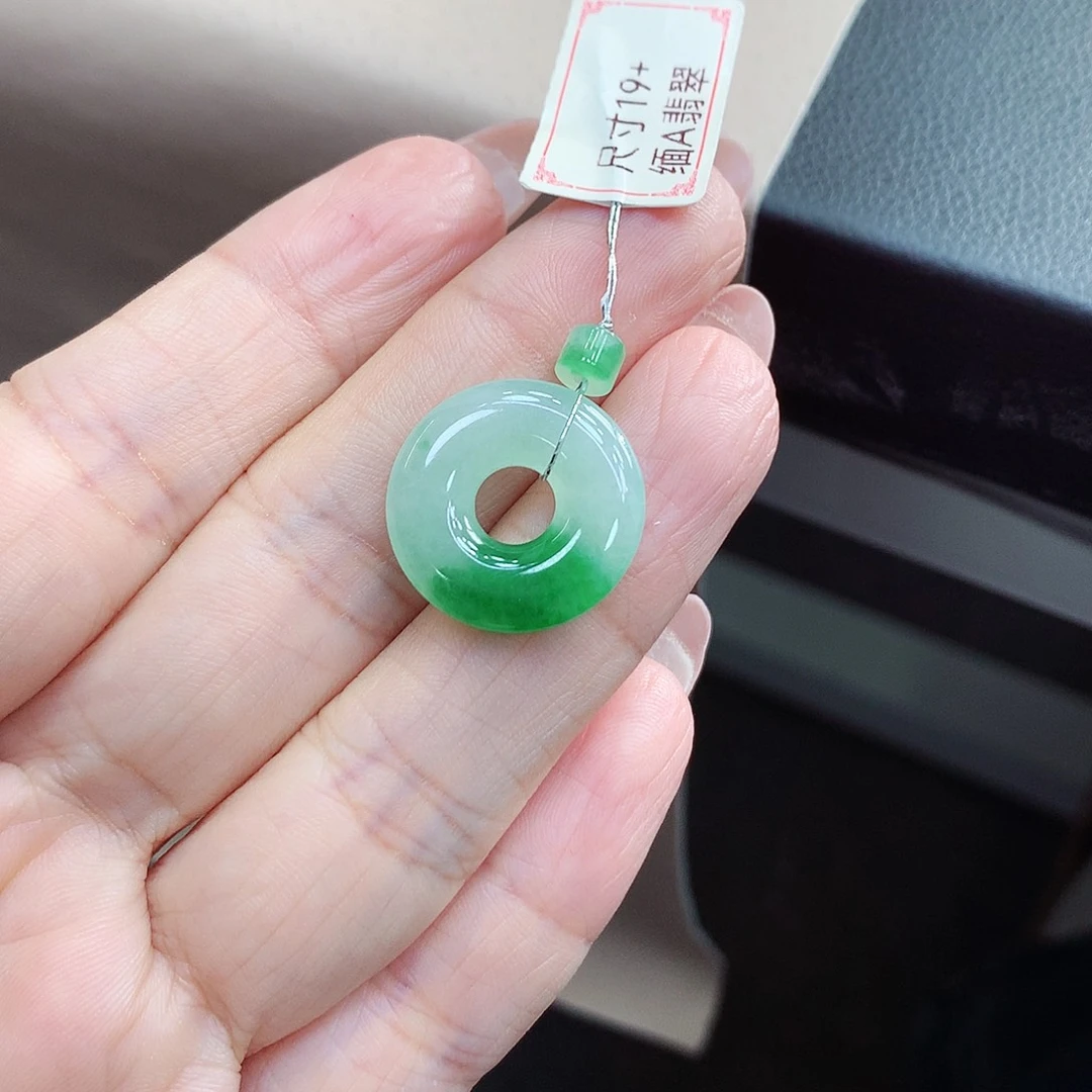 未镶嵌戒指翡翠甜甜圈