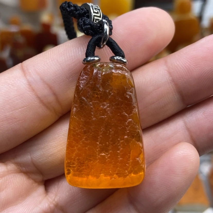 【闪购商品】琥珀颈饰未镶嵌