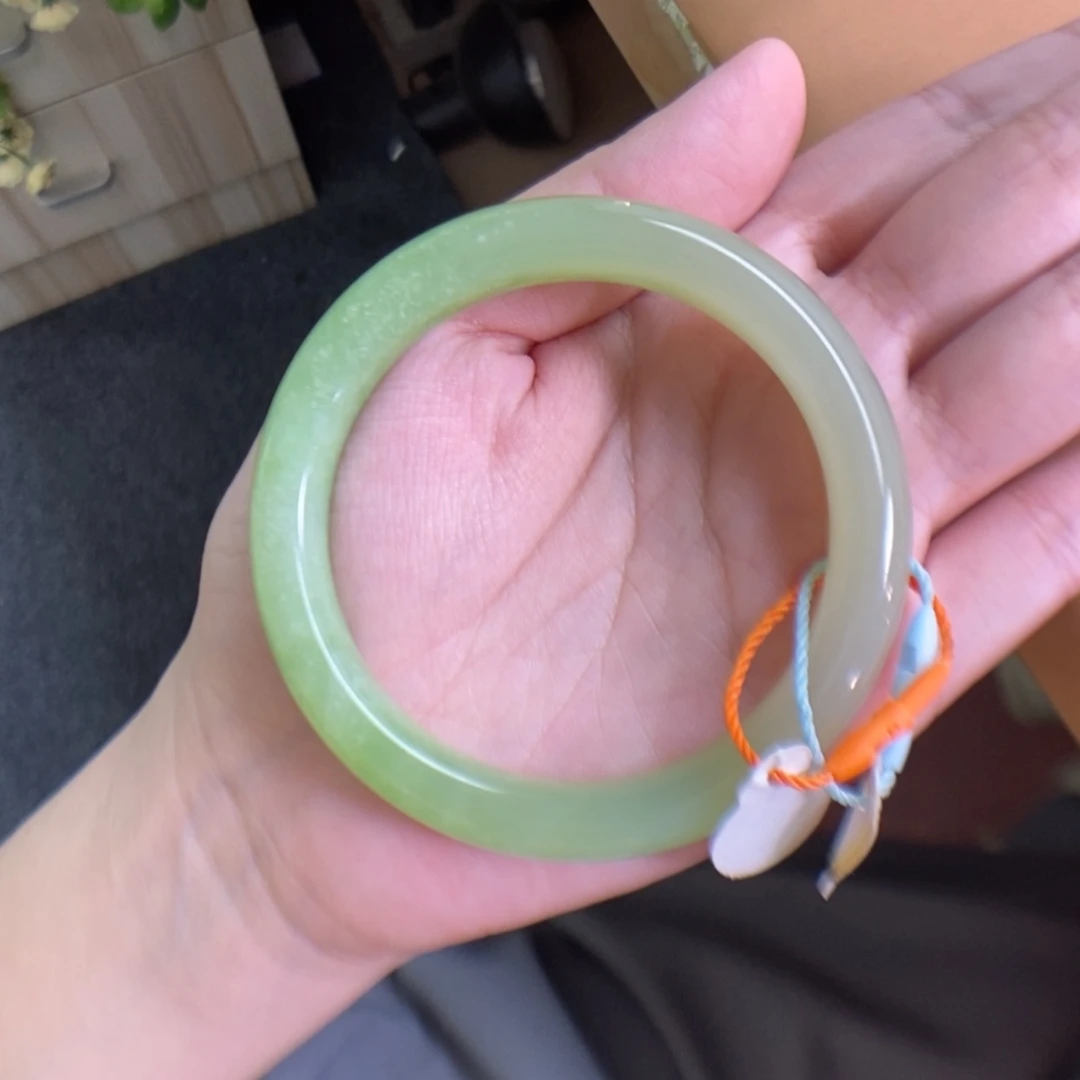 【闪购商品】和田玉手镯未镶嵌5354艳翠冰胶蜂蜜水