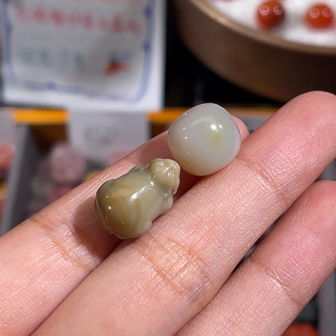 玛瑙/玉髓未镶嵌貔貅 +老型珠  不换退