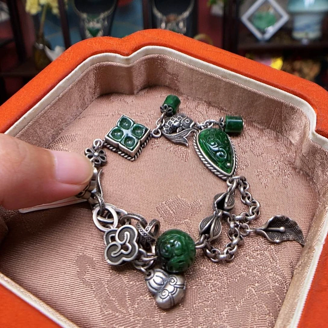 定制翡翠未镶嵌手链