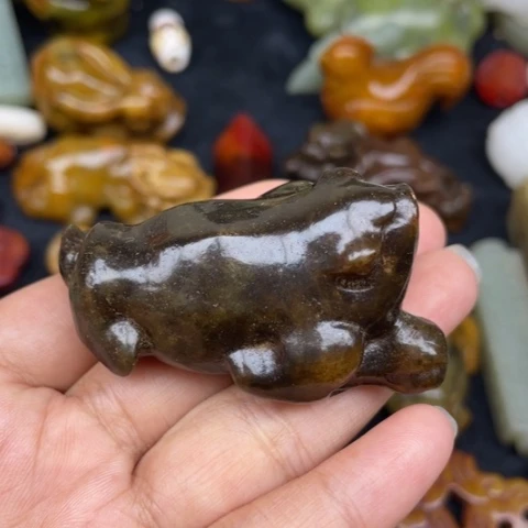 蛇纹石玉未镶嵌颈饰37