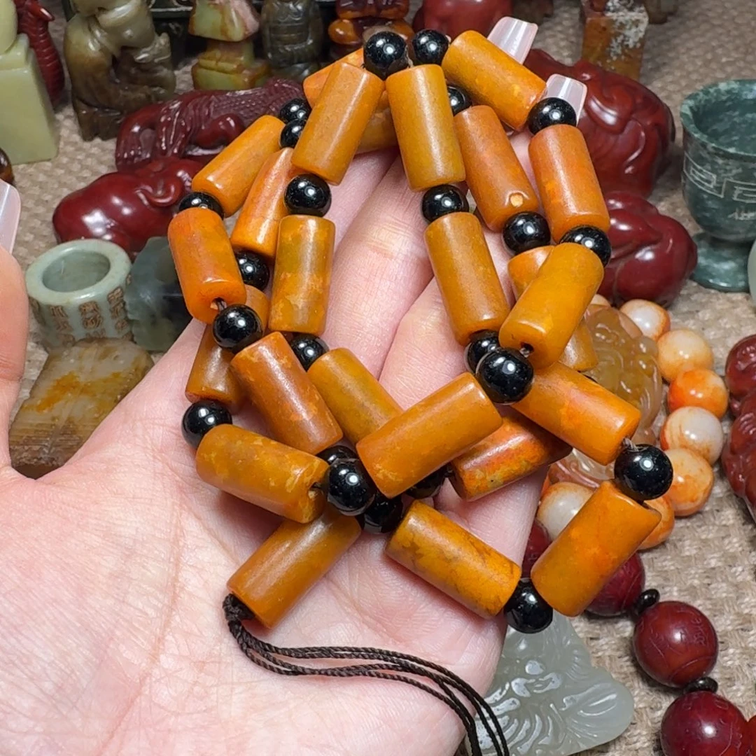 蛇纹石玉未镶嵌颈饰