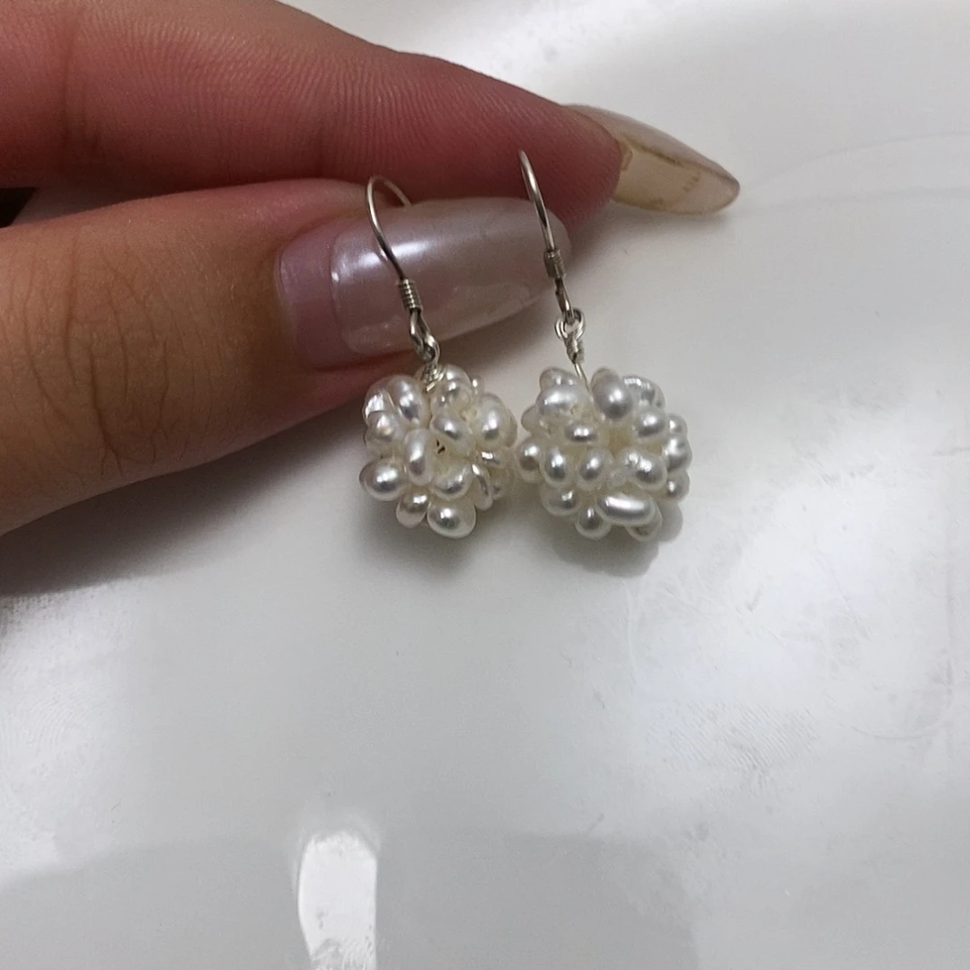 银S925镶嵌白珍珠爆米花耳钩淡水珍珠
