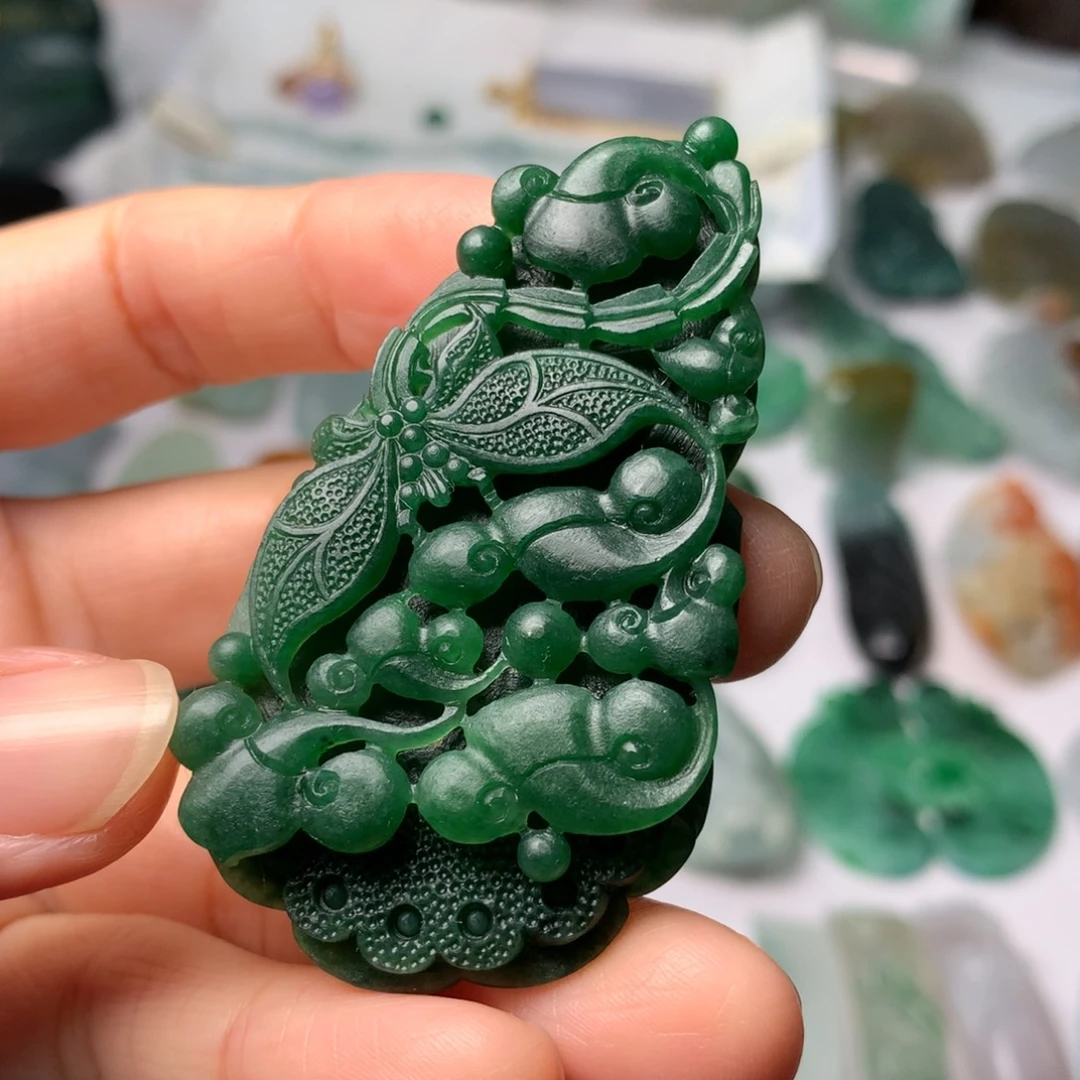定制翡翠未镶嵌翡翠