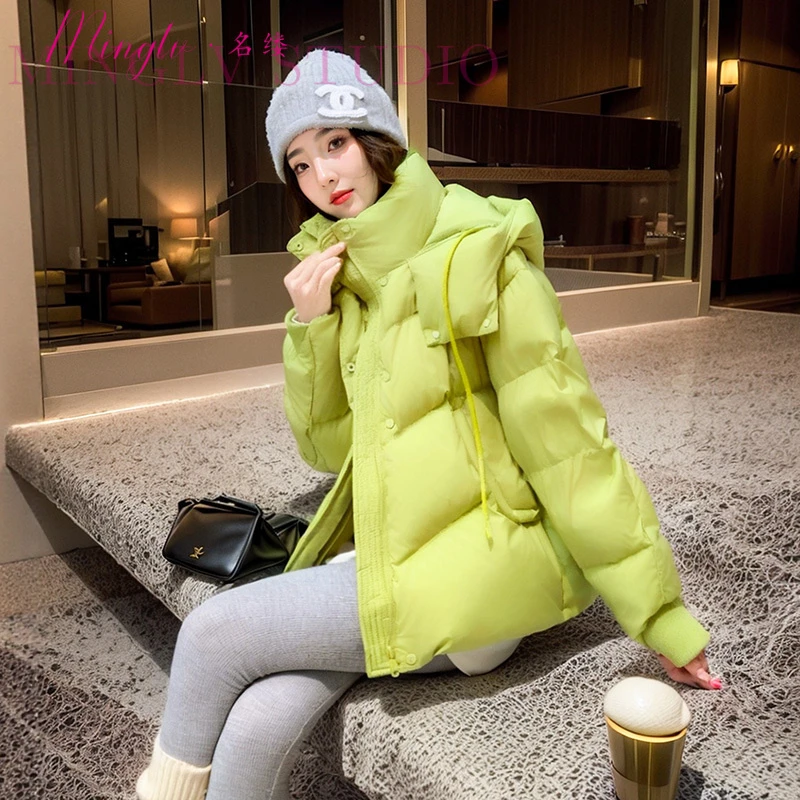 2025年冬季时尚韩系小清新减龄绿色连帽外套保暖高品质羽绒服女