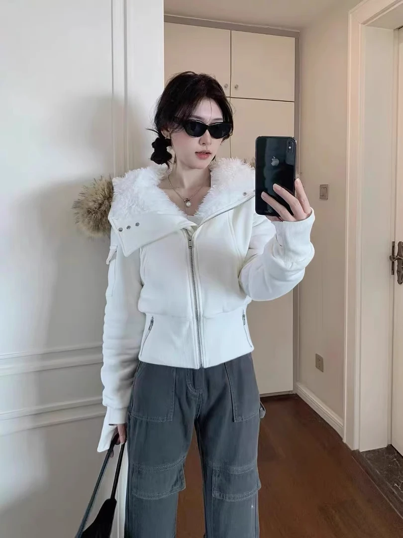 座山雕白色毛领连帽外套女秋冬新款修身加厚棉服美式短款拉链上衣