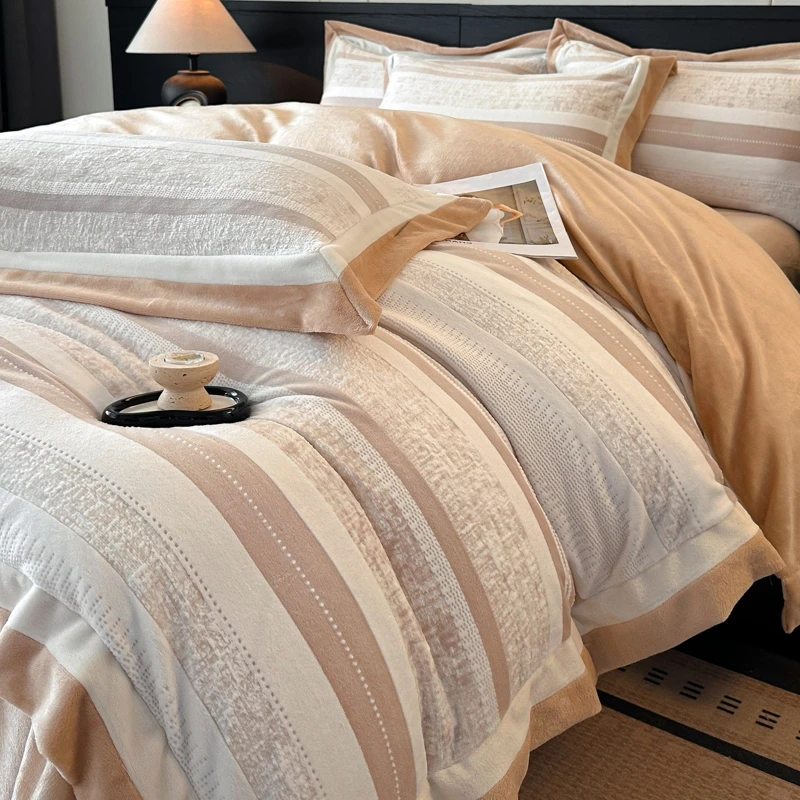 水星高端适用家纺冬季新品全消光雕花牛奶绒四件套加厚双面绒防静