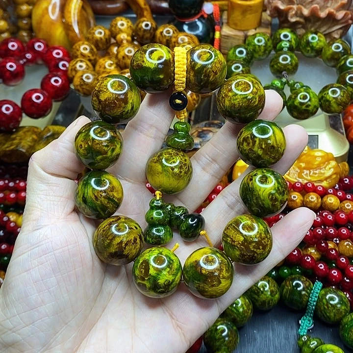 松木琥珀木文玩手串